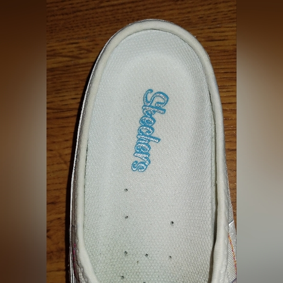 EUC Sketchers White Multi-Color Striped Sneakers Slides Size 10 - Picture 4 of 5